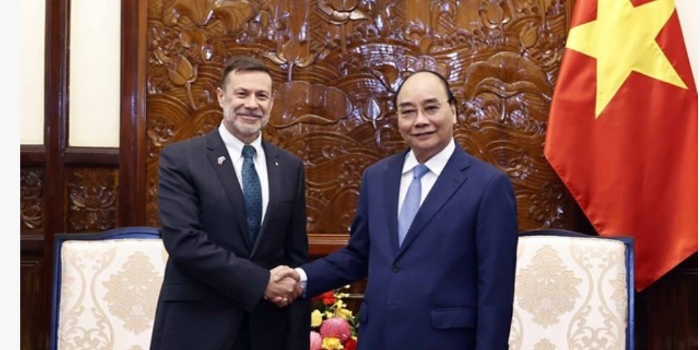 Foreign ambassadors positive on relations with Vietnam in 2023